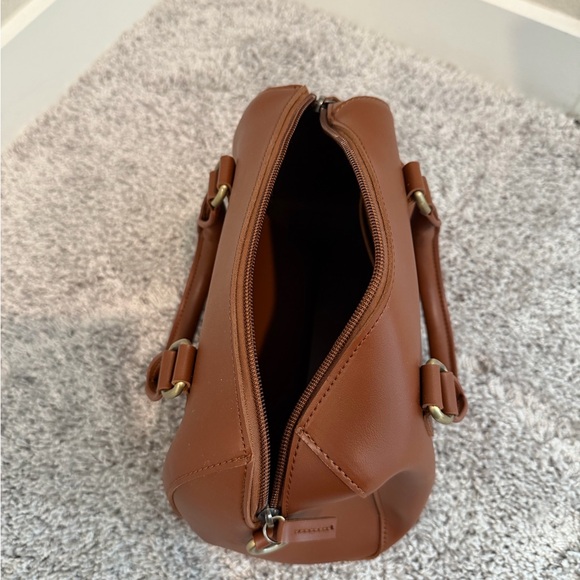 Elegant Brown Leather Handbag